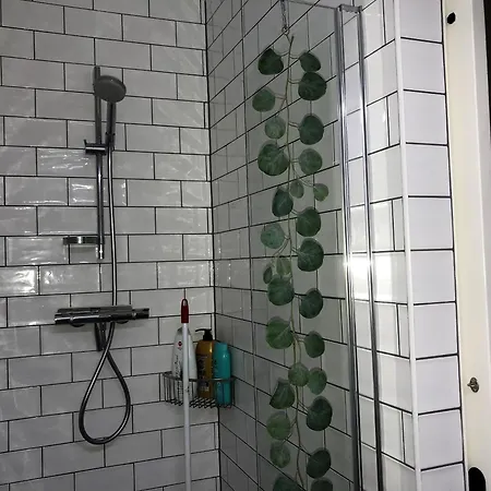Sfeervol Appartement Met Tuin Bij Centrum & Station *