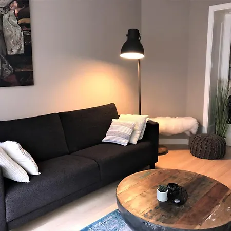 Stijlvolle Benedenwoning Singel アパート ドルドレヒト