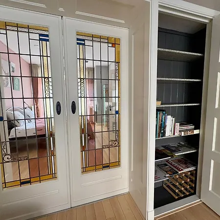 Stijlvolle Benedenwoning Singel *