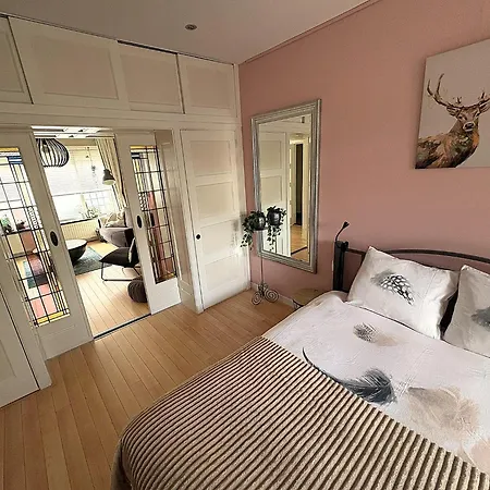 Sfeervolle Parterre-suite Met Tuin Bij Centrum En Station Apartment Dordrecht