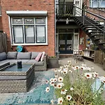 Sfeervolle Benedenverdieping Met Tuin Bij Centrum & Station * Dordrecht