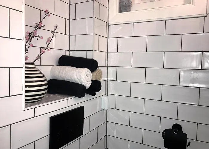 Sfeervolle Parterre-Suite Met Tuin Bij Centrum En Station